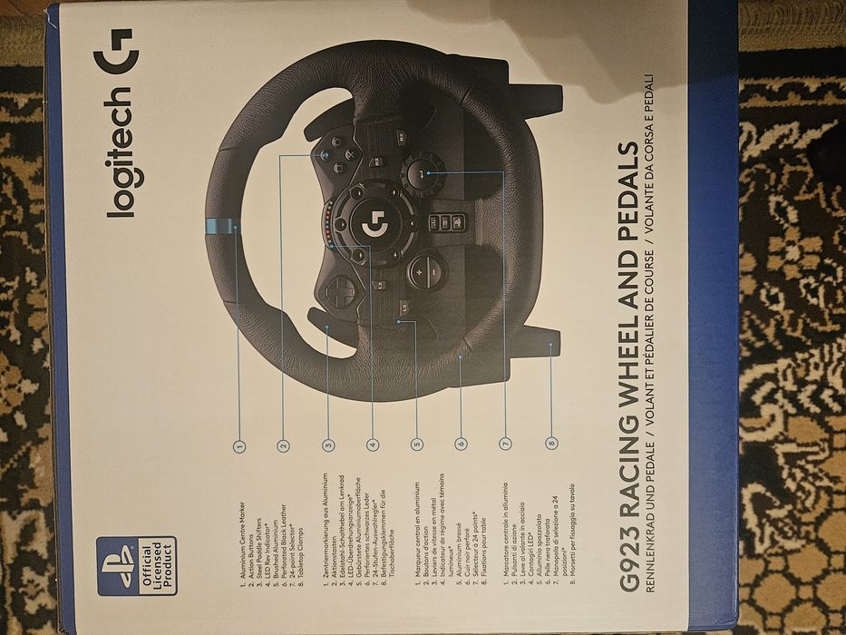 Volan și pedale Logitech G G923 pentru Playstation și PC