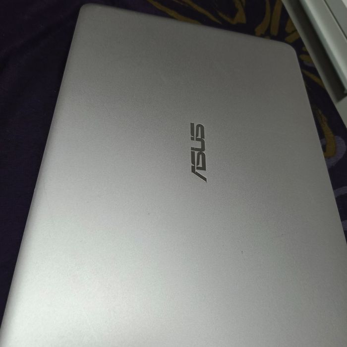 Ultrabook, Laptop Asus 305L 8Gb Ram Ssd256