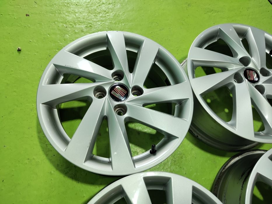 15 4x100 seat vw up лети джанти 4х100