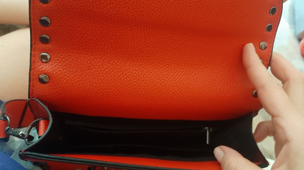 Страхотна дамска чантичка