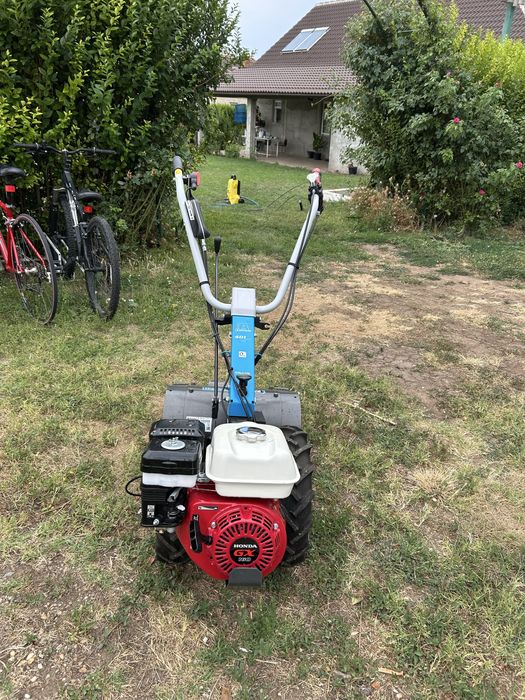 OFERTA ,vand motocultor bertolini