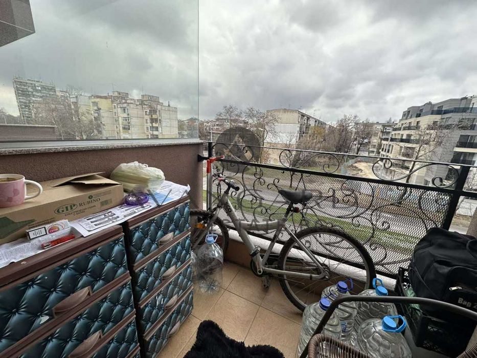 оф.22373 Тристаен Обзаведен Кючук Париж