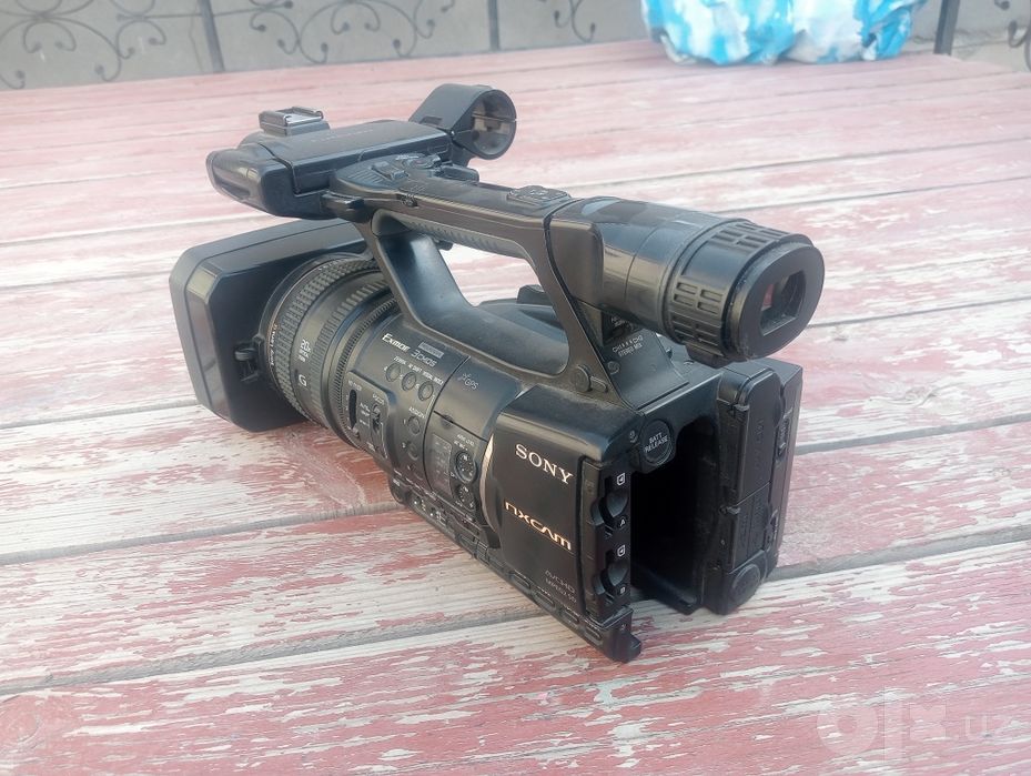 Sony NX5 video kamera sotiladi