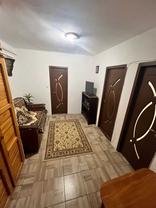 Inchiriez apartament 1 camera