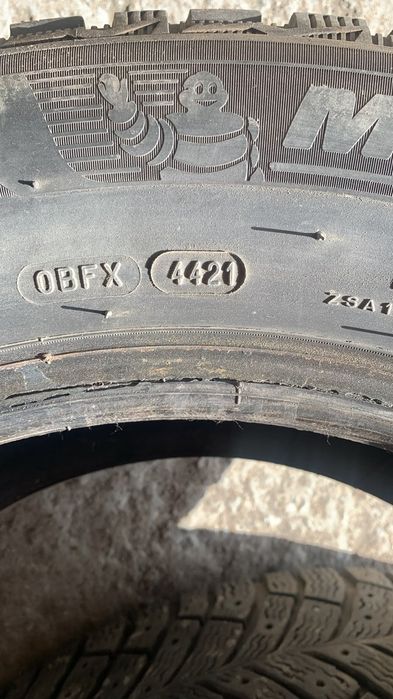 Шины  215/65R16  Michelin