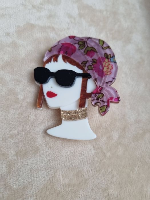 Брошки -елегантни и  модерни