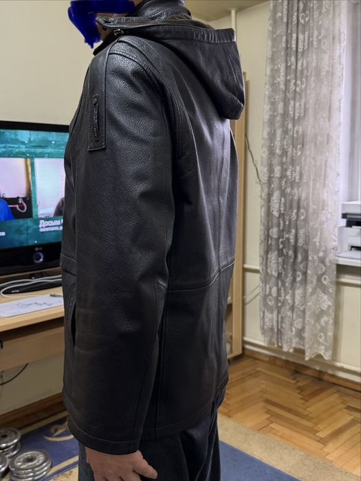 Продам кожанную куртку