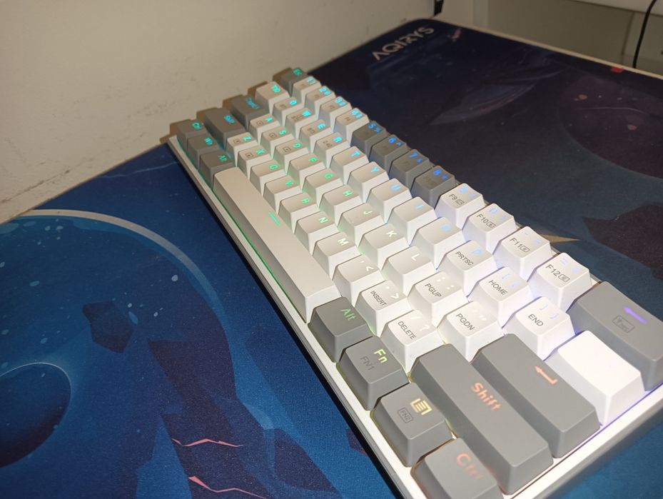 Tastatura gaming mecanica redragon fizz k617 pro