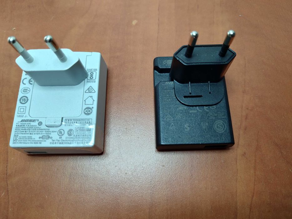 Alimentator original BOSE 5V 1.6A SOUNDLINK REVOLVE + Soundlink 5V 1A