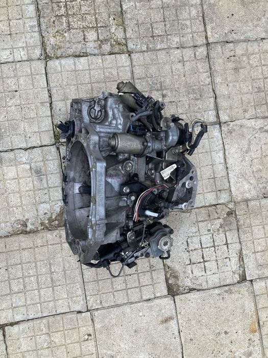 Автоматична скоростна кутия за тойота/Toyota 1.4D4D 90кс 09-12г