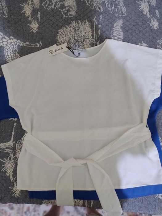 Блузки новые продам