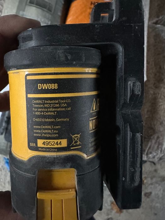 Dewalt лазер DW088