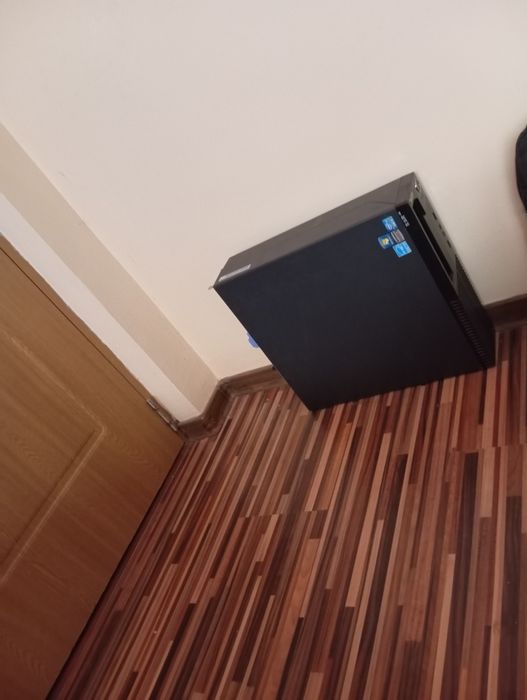 Voi vinde unitate  i5 la 3,6ghz