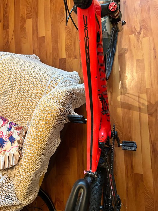 Планински велосипед Шосеен велосипед