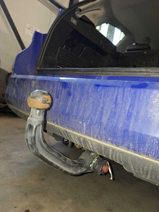 Cârlig remorcare Opel Astra J 2011