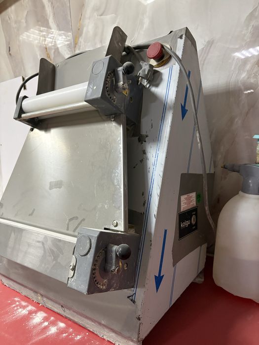 Тестораскаточная машина