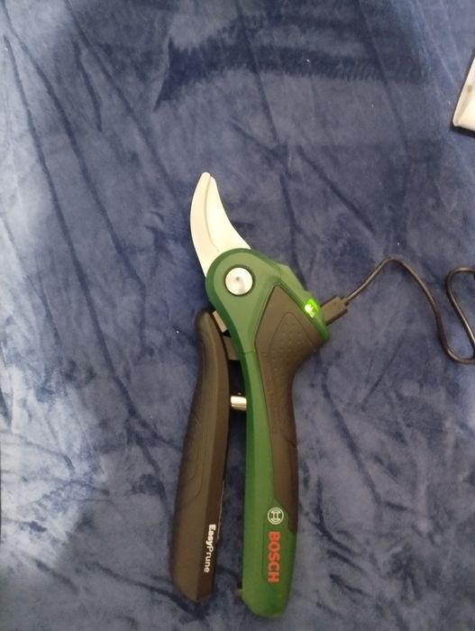 Foarfeca vie/pomi Bosch