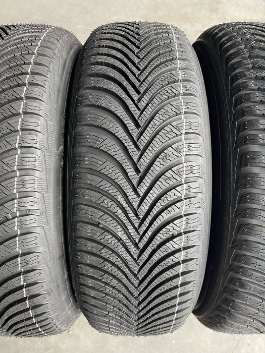 Set Anvelope Cauciucuri Allseason M+S 205 65 R16 Michelin Noi