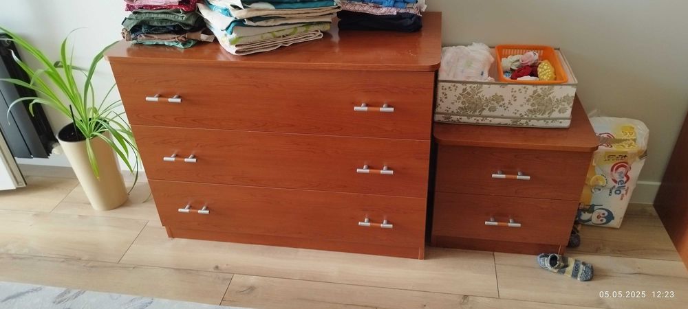 Продам мебель б.у. с зеркалом