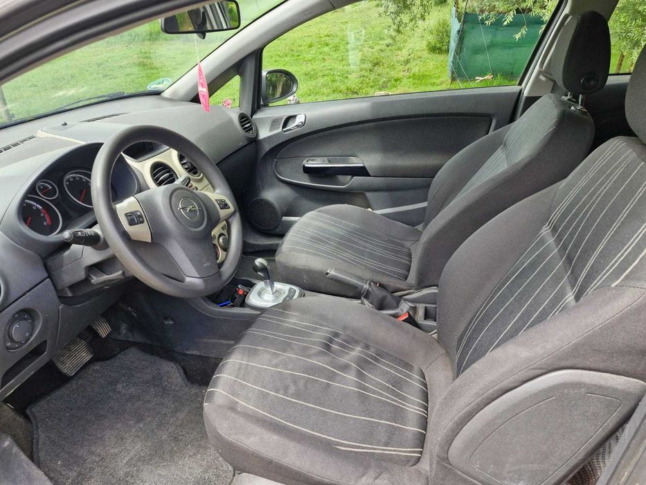 Vand opel corsa automat