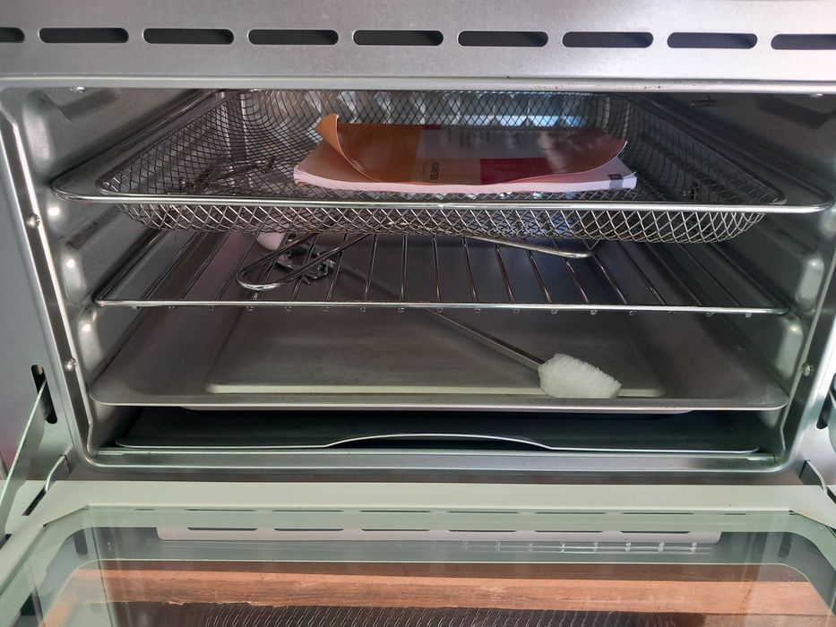 SUPER OFERTA Friteuză cu aer cald-50%