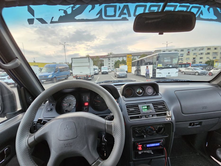Mitsubishi Pajero MK2 2.5