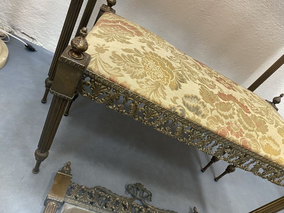 Конзолна маса , табуретка и огледало от масивен месинг