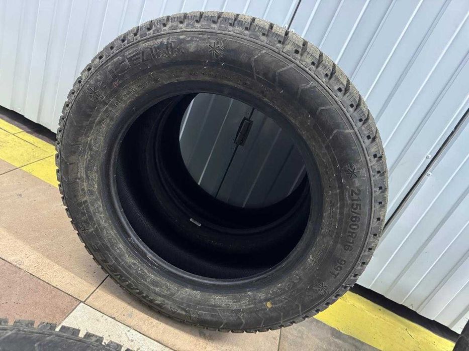 Triangle 215/65 R16 99T с шипами
