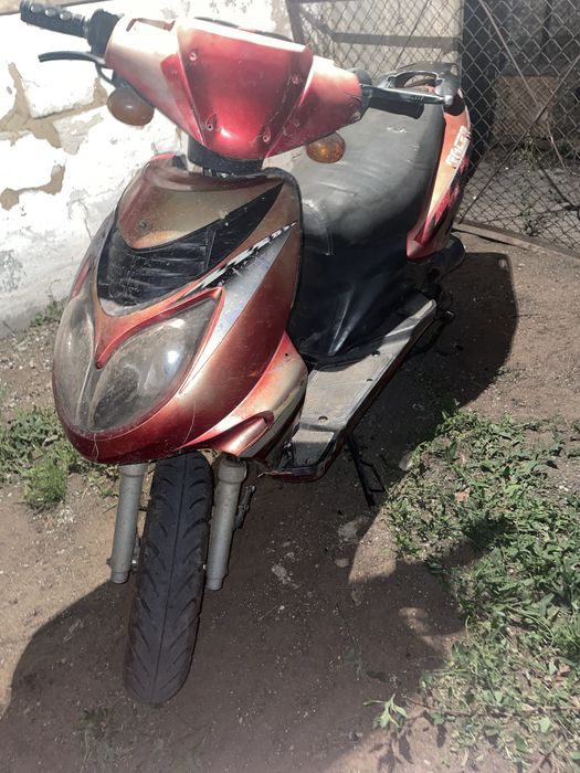 Продам скутер Racer