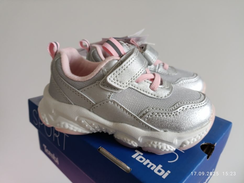 Новые кроссовки Tobmi