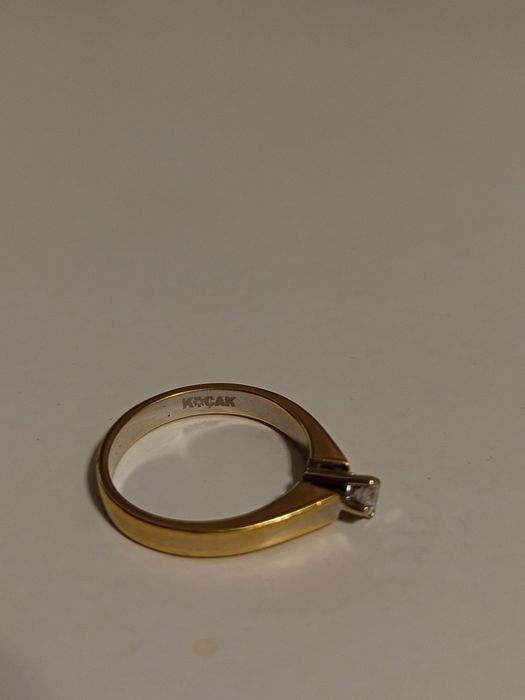 Дамски диамантен златен пръстен