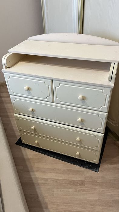 Пеленальный стол комод