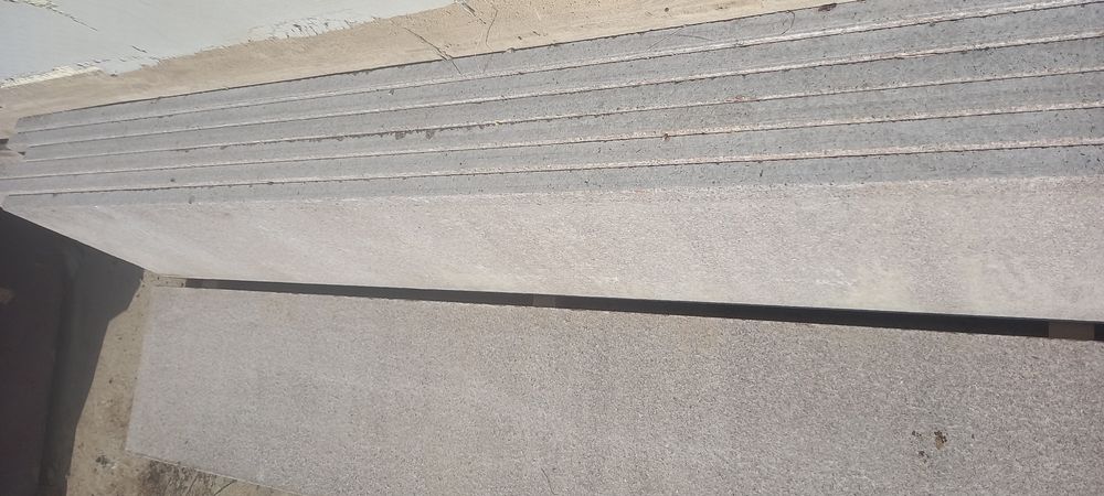 Гранитная ступень