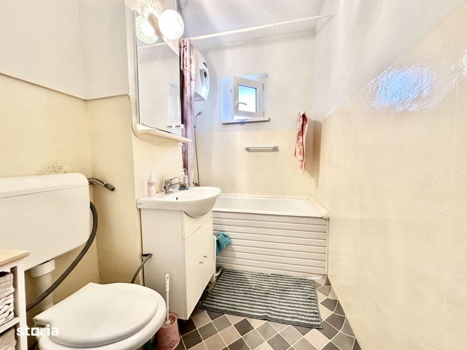 Apartament spatios - 3 camere - etaj ideal - zona Girocului