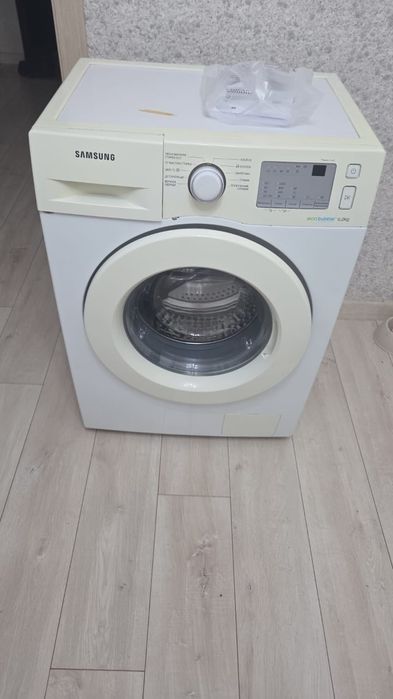 Продам машинку недорого