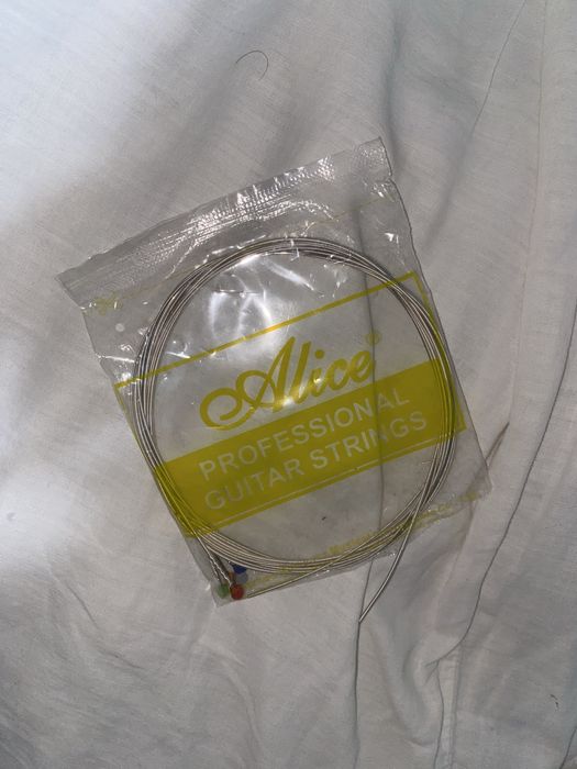 Гитара акустическая