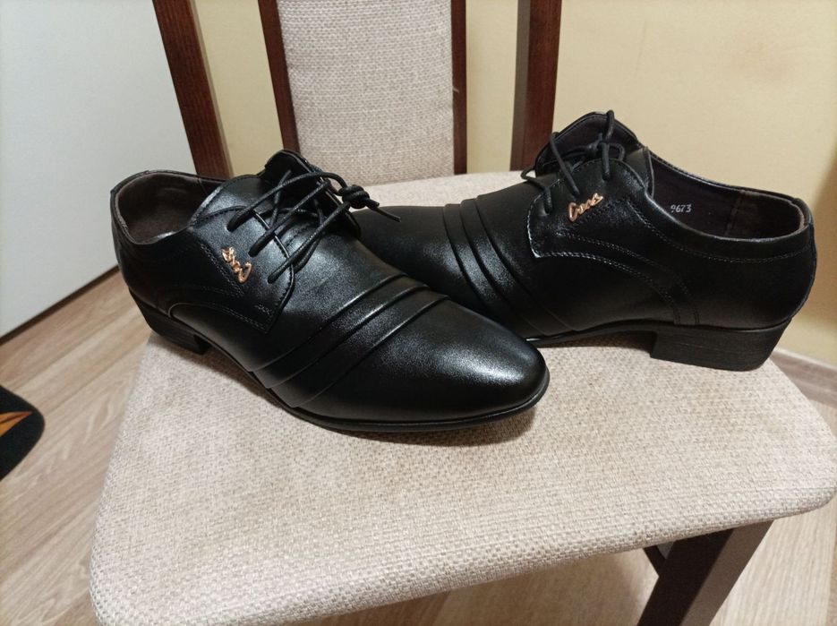 Мъжки обувки нови 43номер