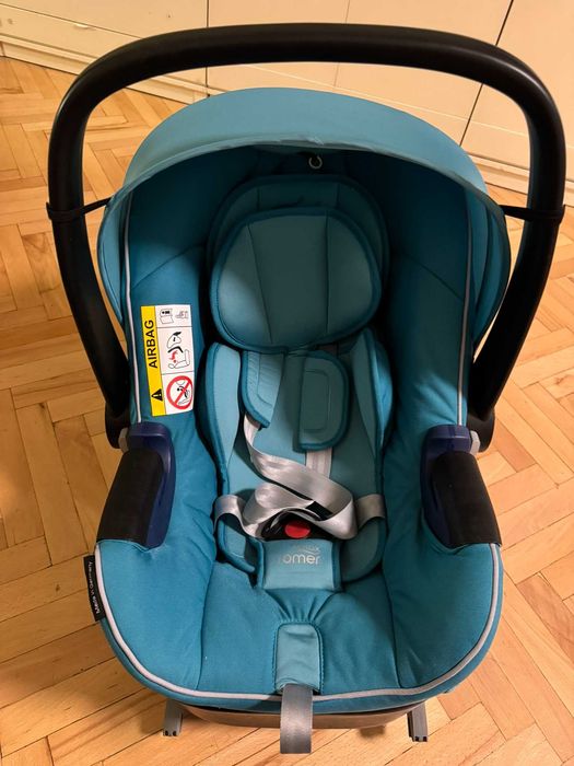 Бебешко столче Britax Römer Baby-Safe 2 i-Size+ISOFIX база и аксесоари