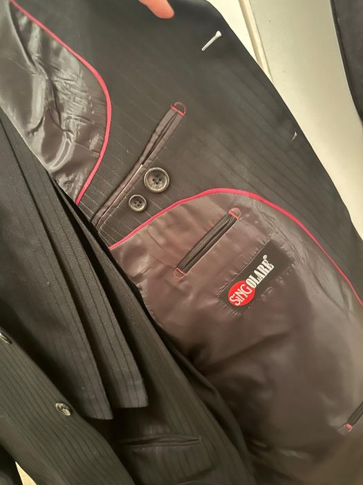 Продам костюм черный