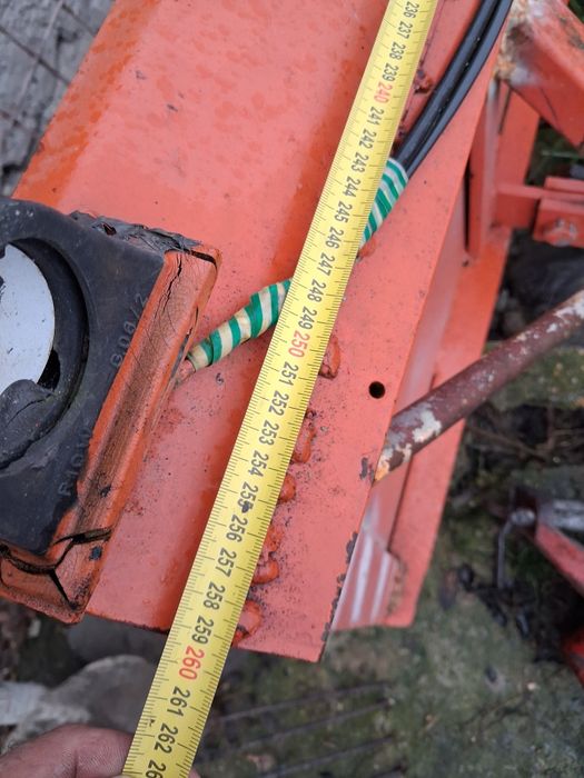 Vând lamă pt dezepezire lățime 2.60 cm