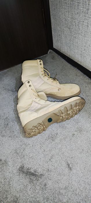 Военные сапоги песочного цвета