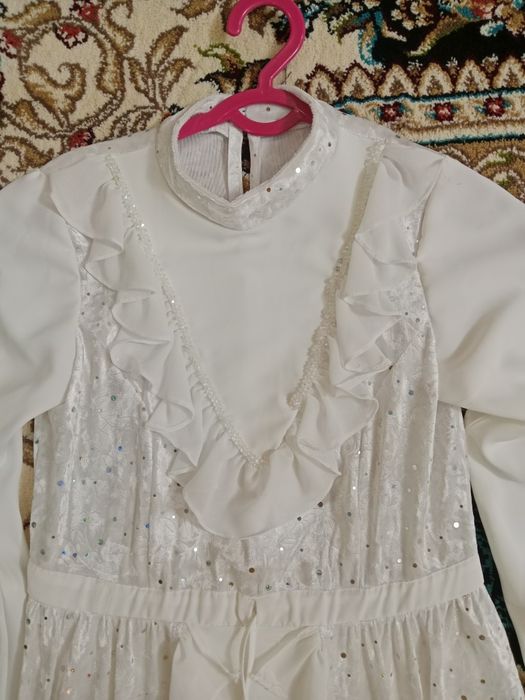 Kelinlik libosi, ansambl