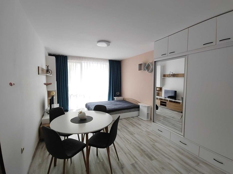 Дава се под наем Едностаен апартамент в София, Кръстова вада - 41 кв.м за 357 € - Снимка #1