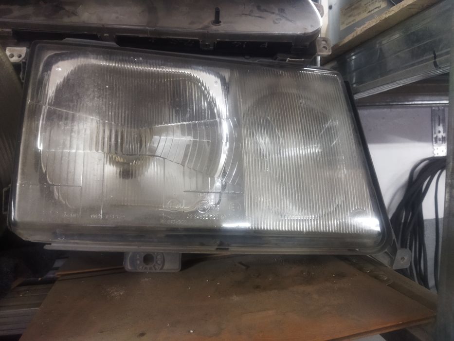 Фары Мерседес 124