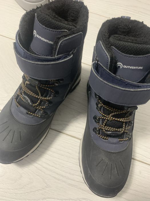Продам зимние ботинки