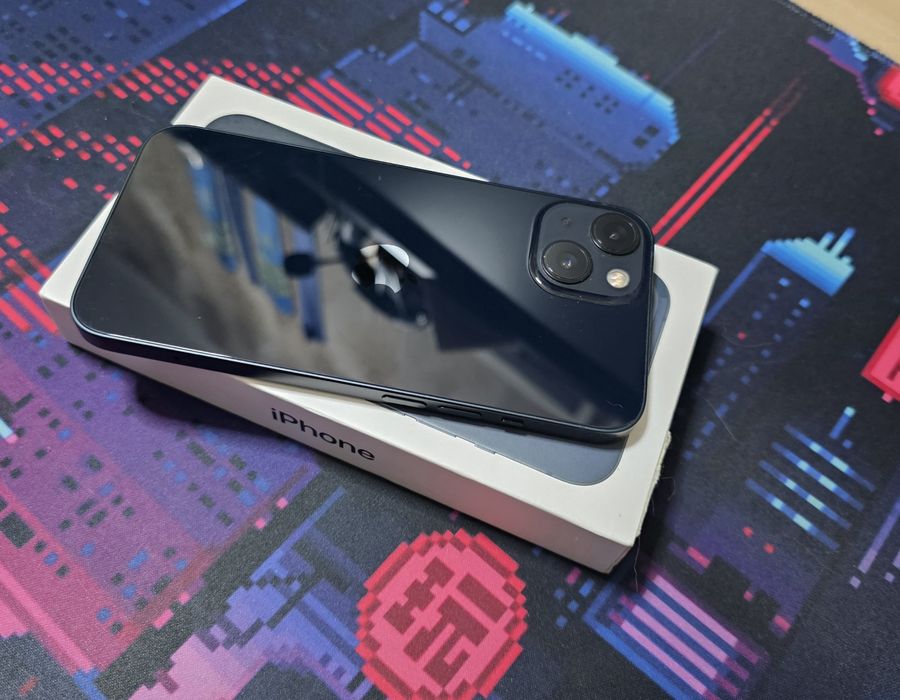 Iphone 13 256gb в отличном состоянии