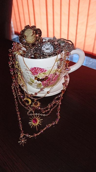 Mistery Jewelry Cup