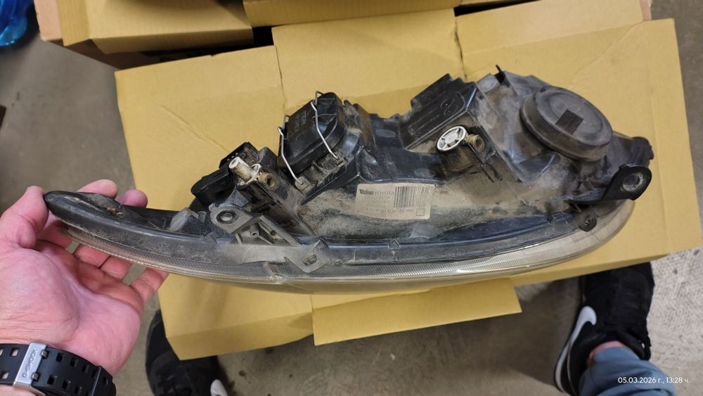 Фарове от Toyota Corolla