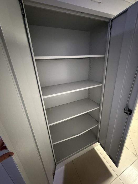 Метални архивни шкафове