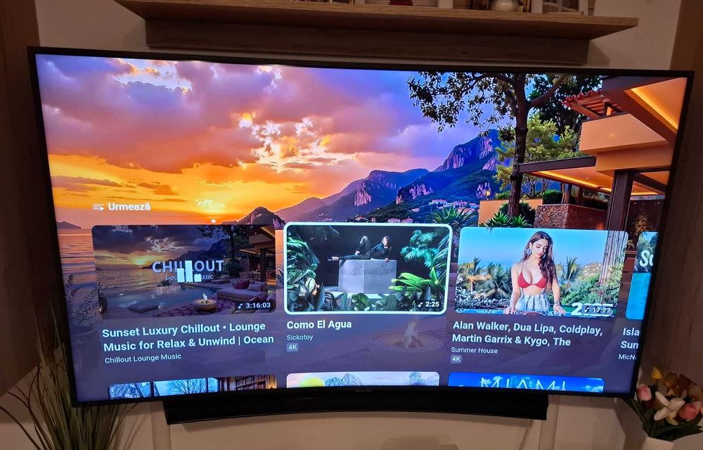 Vand Smart TV 4k curbat Samsung 65TU8372 163 cm Crystal Display